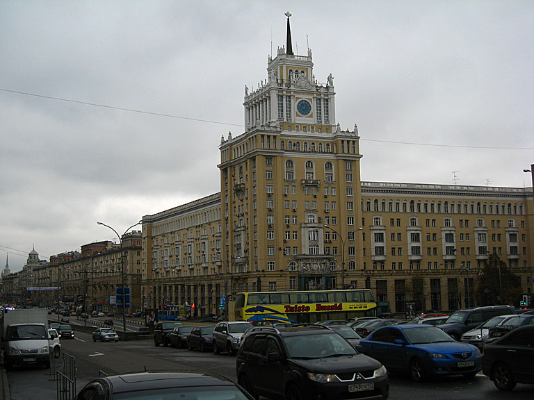 We surfaced to the presence of this grand building, some nice soviet architecture.