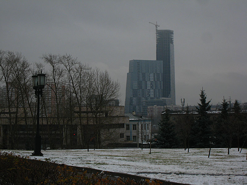 Toward my right there was a cool looking building under construction.