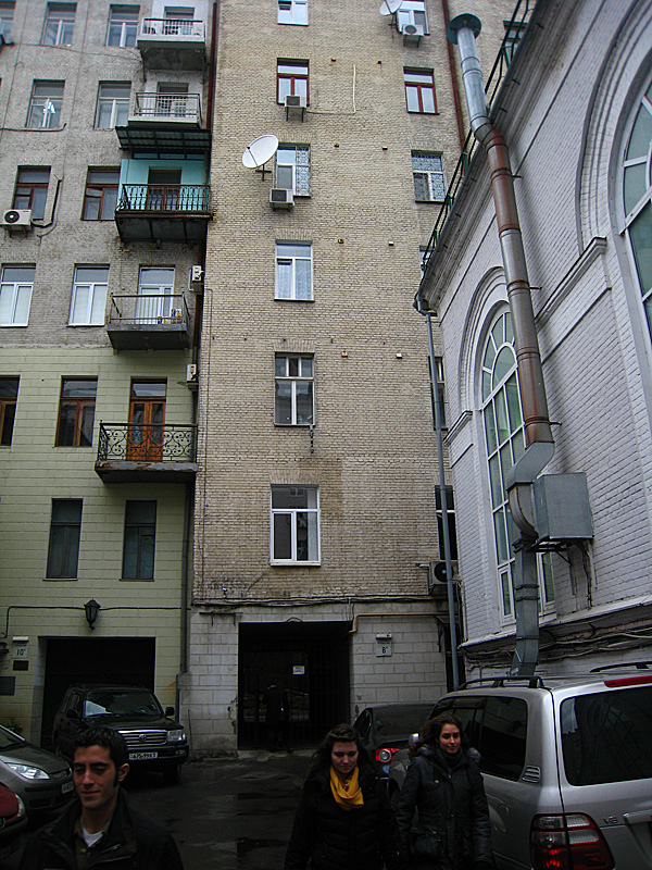 The hostel is 4 windows up. The room where I slept is the window with the satellite next to it. I slept on the top bunk just to the right of the window.