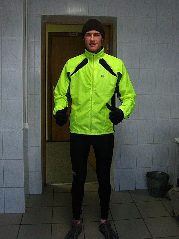 I had to add the beanie to my attire as it is getting pretty cold. Even though I cannot ride a bike here, I can pretend by wearing some cycling gear every time I run.