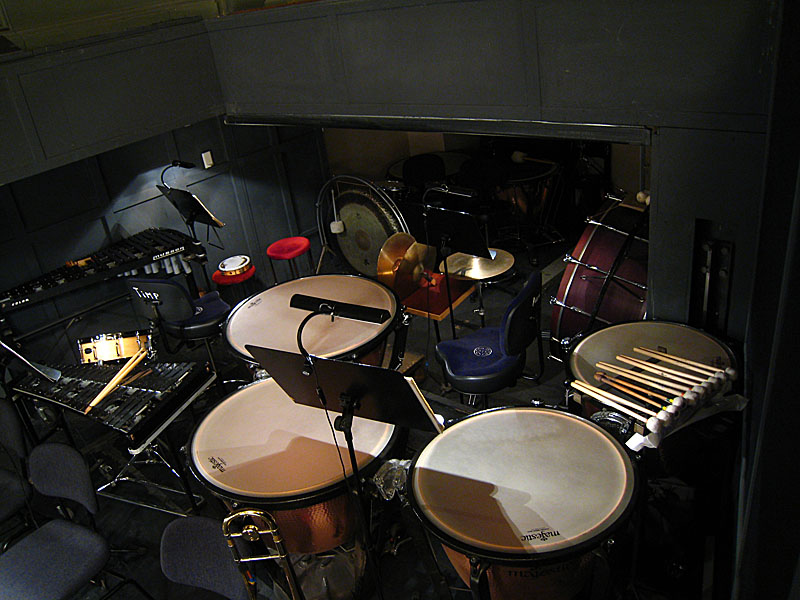 At intermission we went down and looked into the orchestra pit. Check out that timpani set. It would feel good to play the timpani right now.