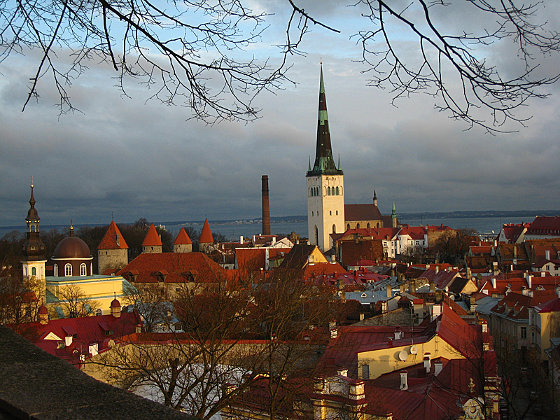 Walking around the building to our right we were able to get another shot of lower Old Town.