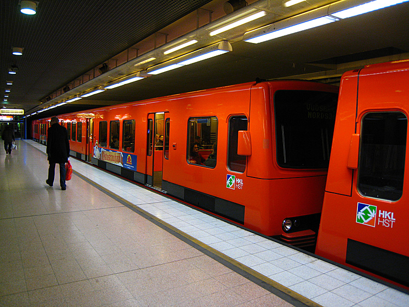 Red metro. One line through the city. Maybe that's why it's cleaner and the cars are bigger. It's a significantly smaller system than Moscow's.